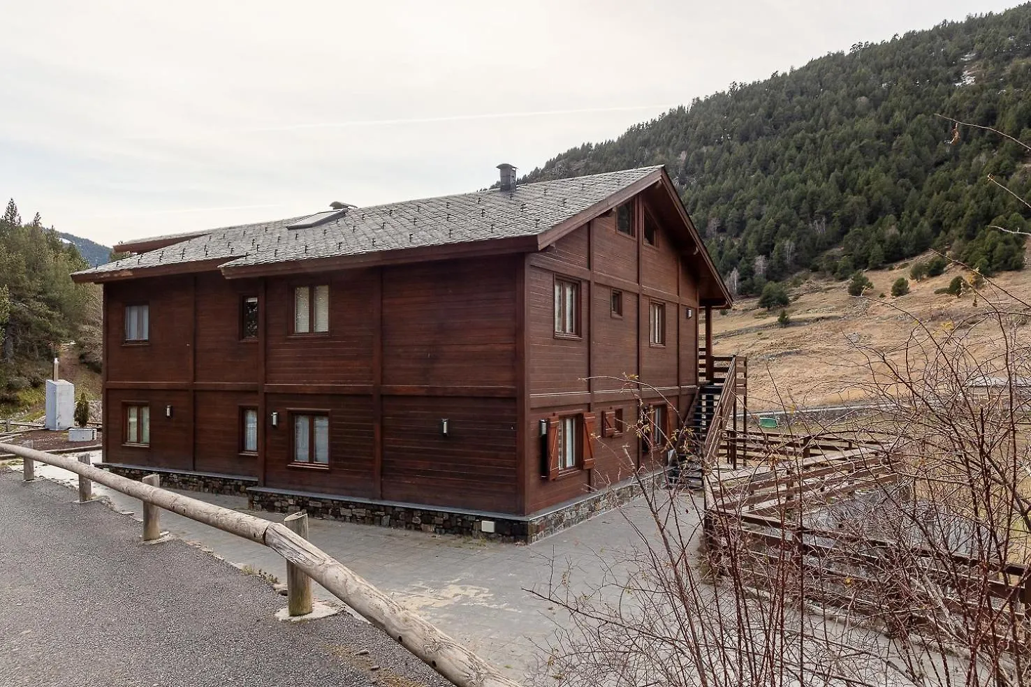 Cabana Renovada Con Vistas Naturales Increibles I Andbnb Andorra